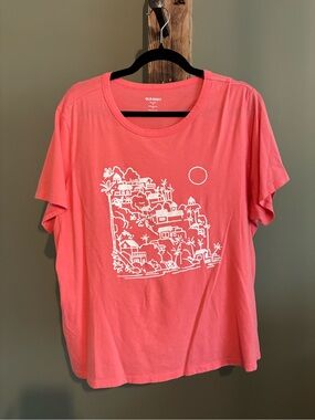 61.) Old Navy / Cotton / Coral Graphic Tee